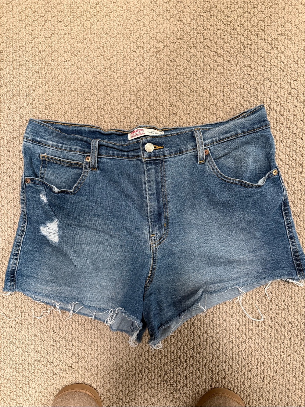 Signature by Levi Strauss & Co. High-Rise Short. Denim Blue 18W